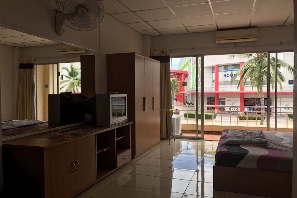 Eve Place Pattaya Standard Double Room 5