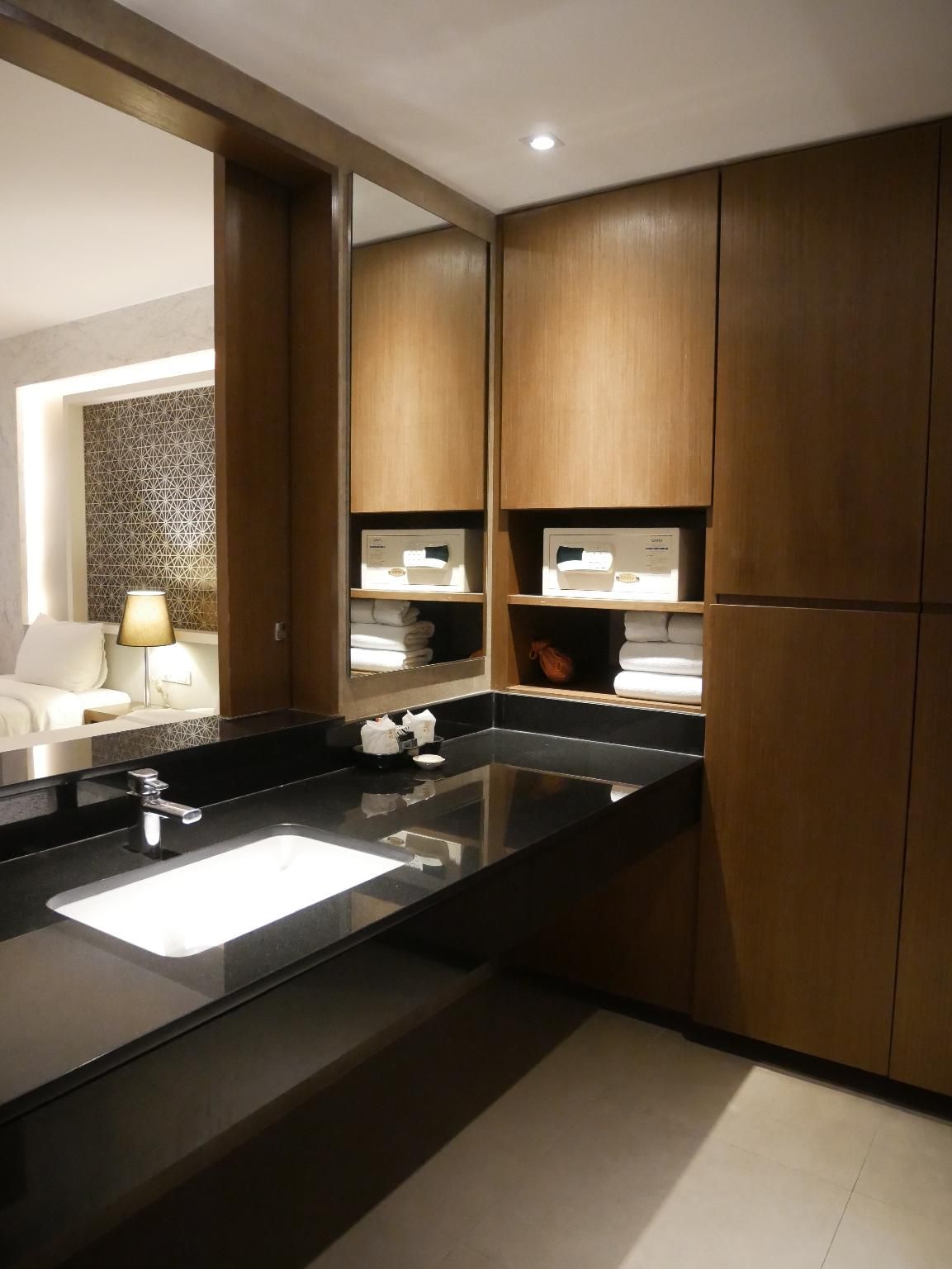 Deluxe Twin Room with Sofa Bed