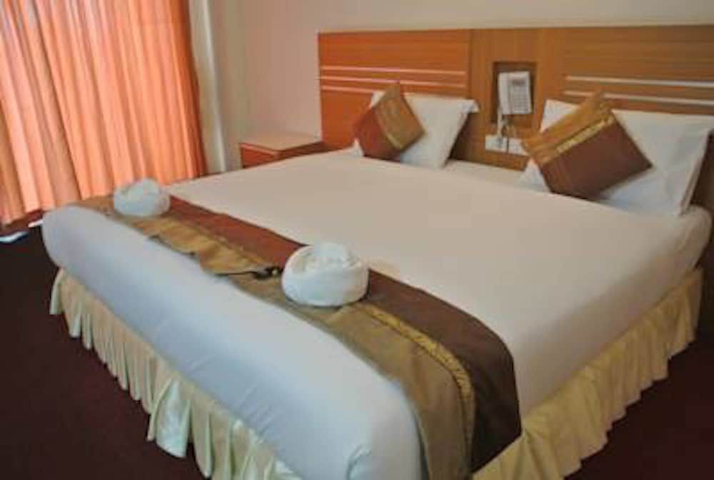 Chaikanathani Hotel Standard Double Room 2