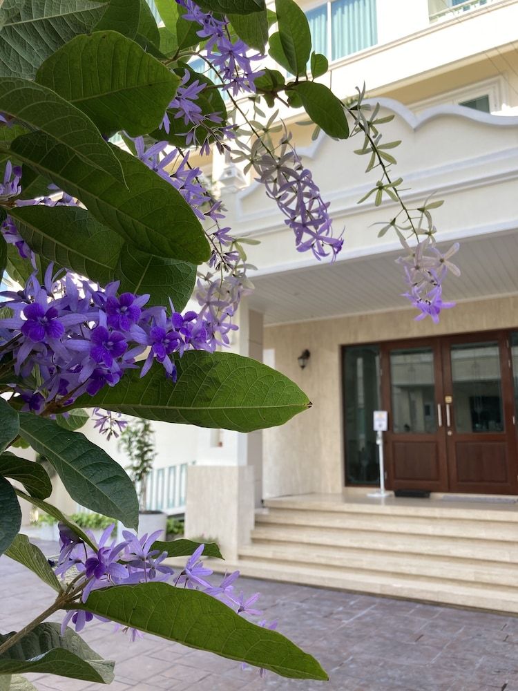 undefined Siam Tharadol 7