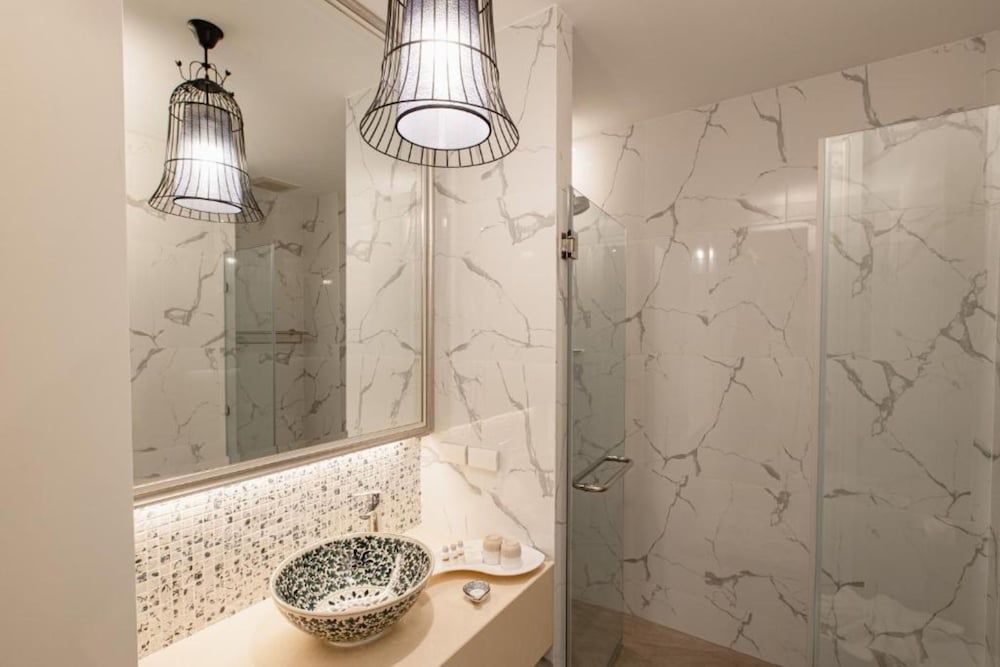 Siam Tharadol Premier Room, 1 King Bed 7