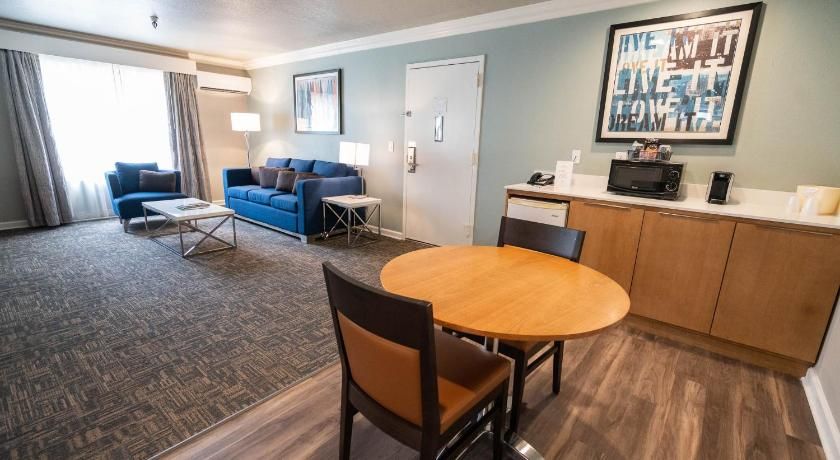 Alexis Park All Suite Resort Studio Suite Queen 11