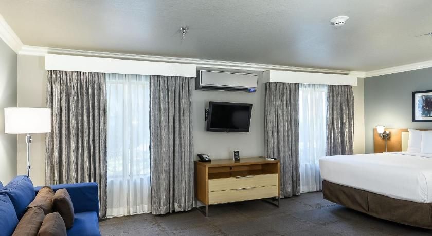 Alexis Park All Suite Resort Studio Suite Queen 10
