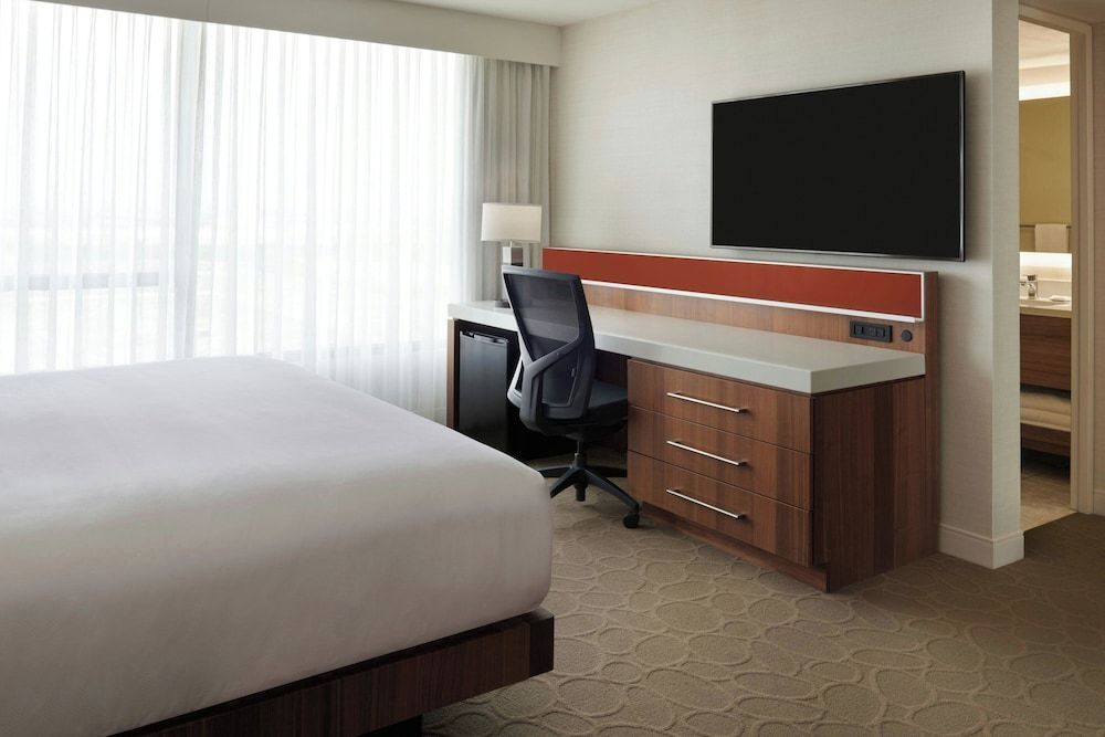 undefined Delta Hotels by Marriott Toronto Airport & Conference Centre 10
