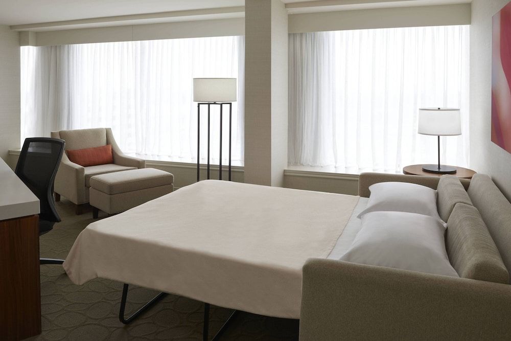 undefined Delta Hotels by Marriott Toronto Airport & Conference Centre 7