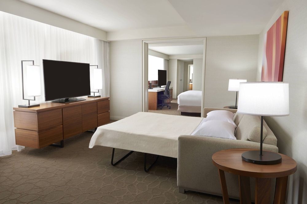 undefined Delta Hotels by Marriott Toronto Airport & Conference Centre 8