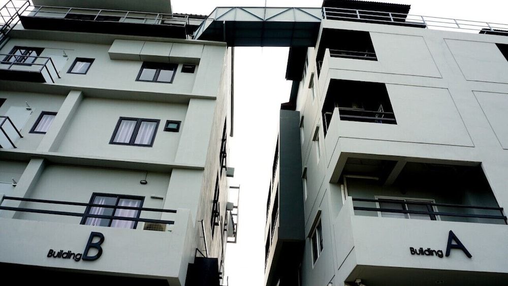 undefined B-Black Hotel Chonburi 9