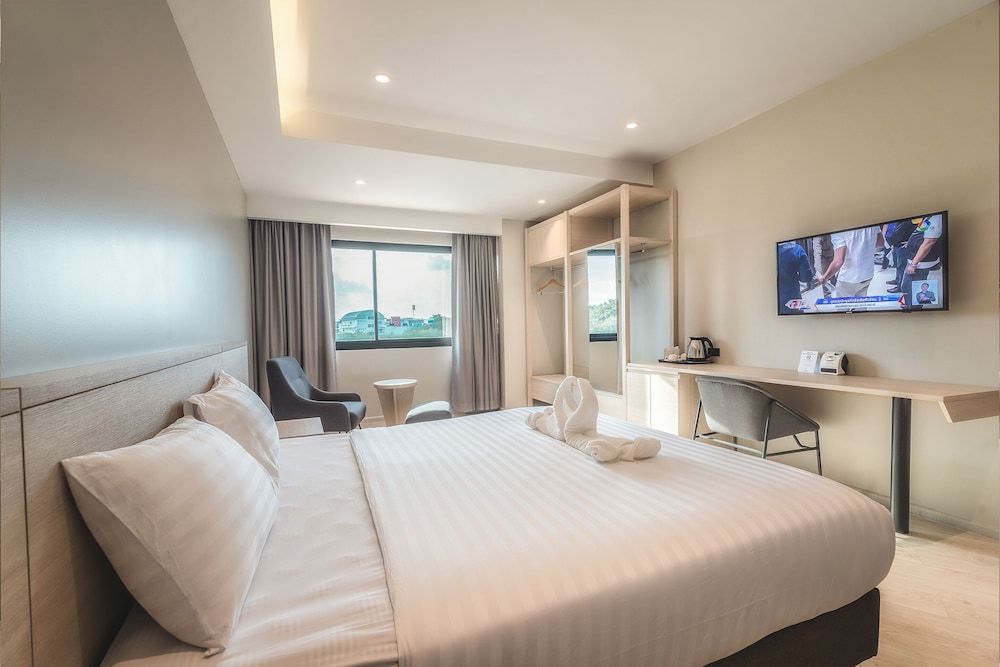 Deluxe Double Bed
