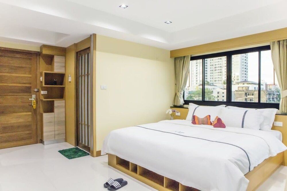 Sillemon Garden Hotel Deluxe Room 3