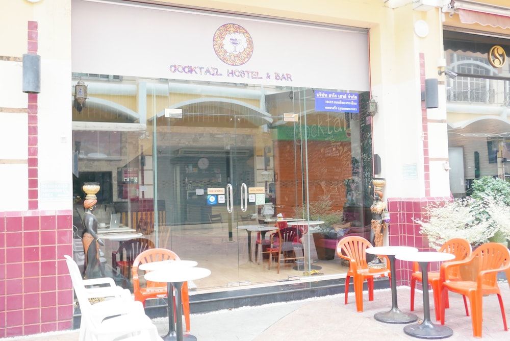 undefined Cocktail Hostel & Bar Silom Bangkok 3