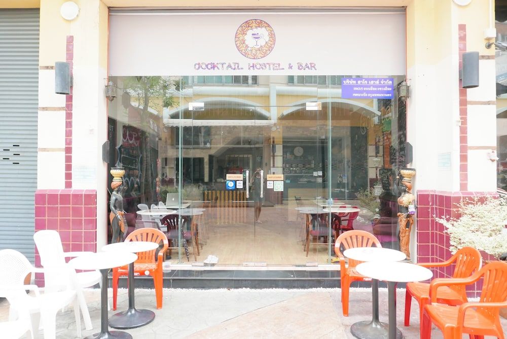 undefined Cocktail Hostel & Bar Silom Bangkok