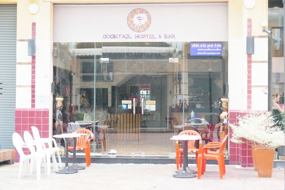 undefined Cocktail Hostel & Bar Silom Bangkok 4