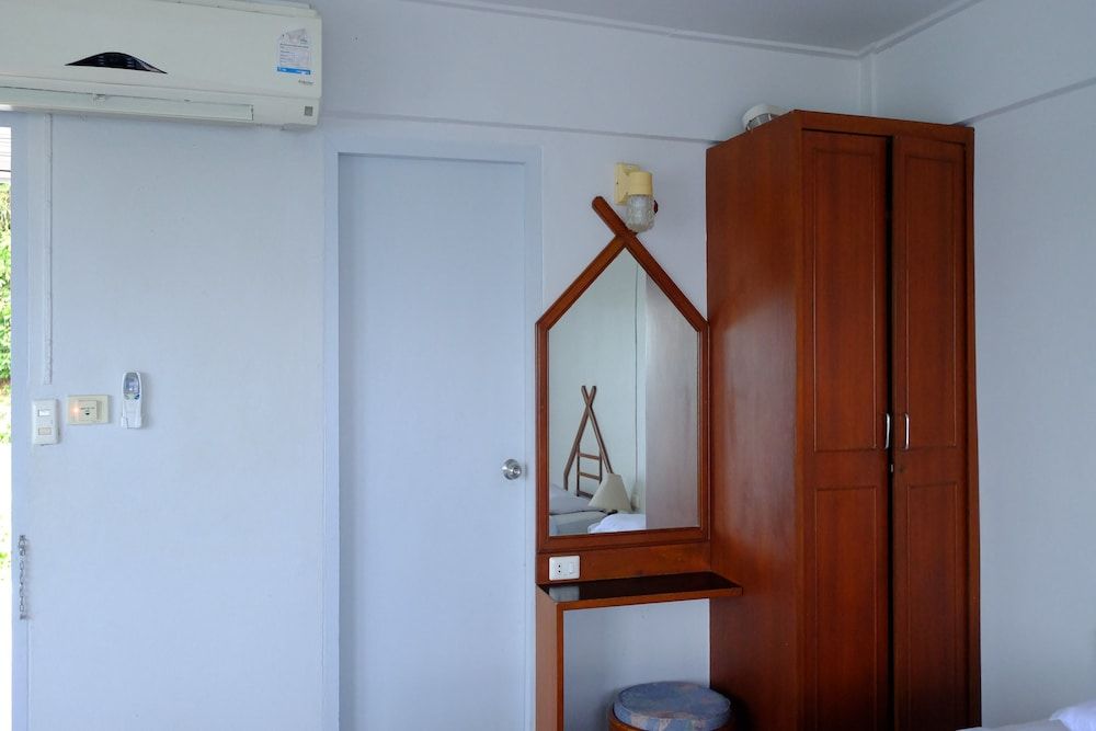 Wangkaew Resort Twin Cottage with Sea View 18