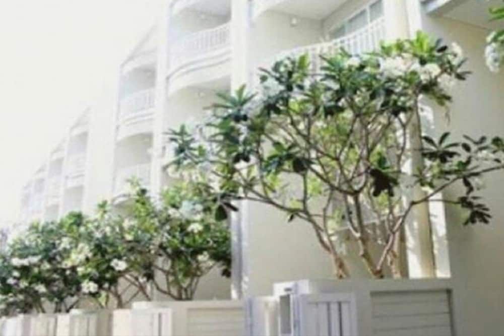 undefined Baan Sea Talay 10