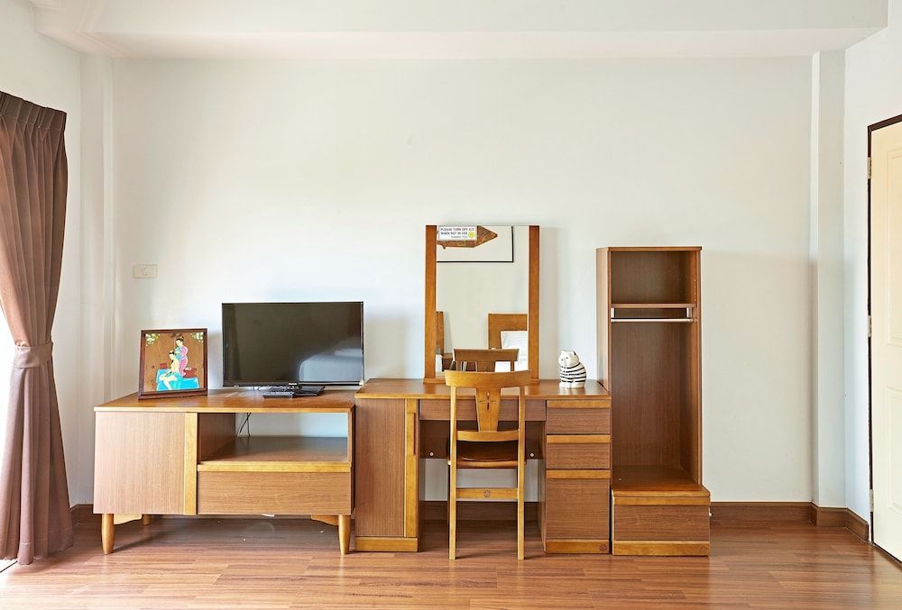 Chez Bure - Bure Homestay Family Townhome, 2 Bedrooms, 2 Bathrooms 11