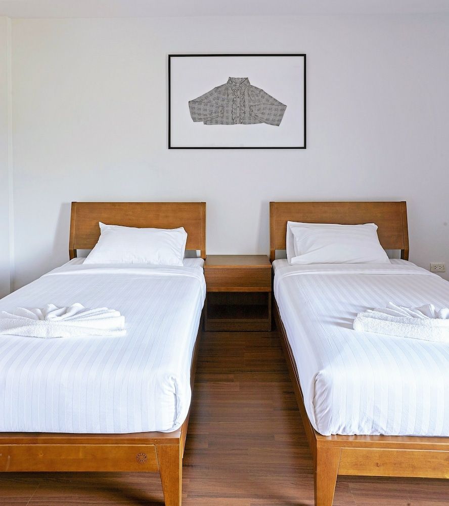 Chez Bure - Bure Homestay Family Townhome, 2 Bedrooms, 2 Bathrooms