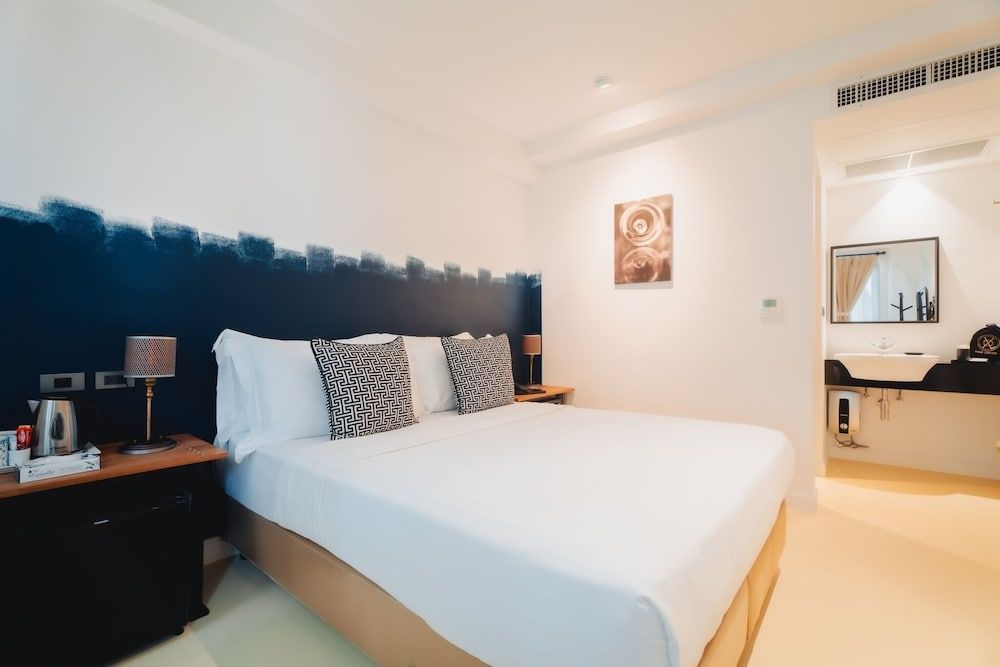 undefined Xinlor House 4