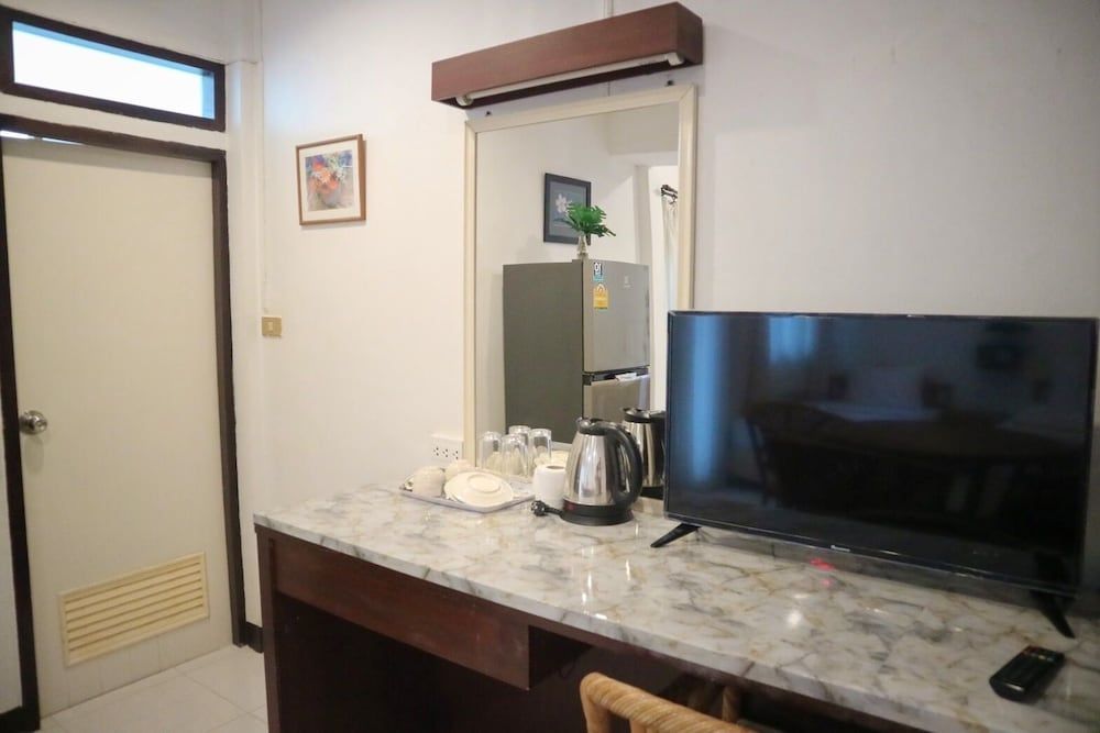 Sunshine Guest House Standard Triple Room 8