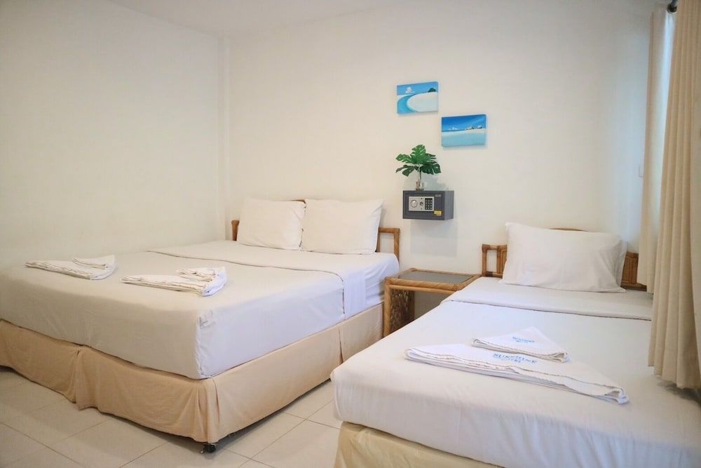 Sunshine Guest House Standard Triple Room