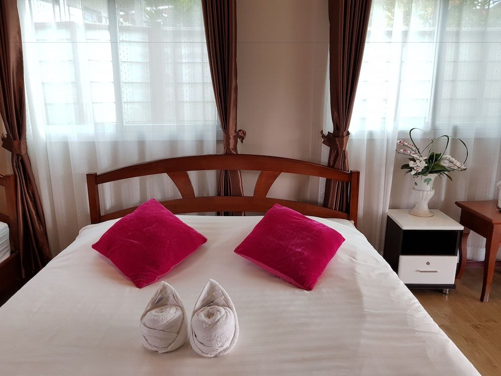 Deluxe Double Room, Non Smoking, Mountain View