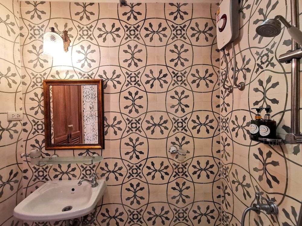 Lertnimit Boutique Hotel Superior Double Room 10