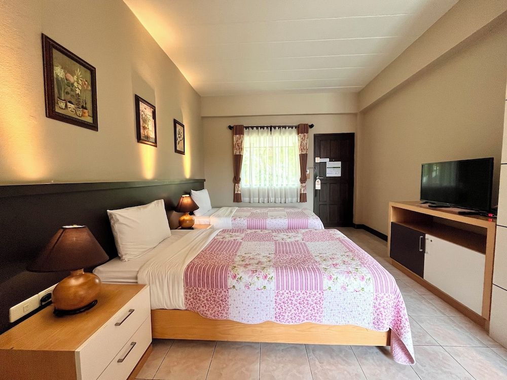 Rommai Greenpark Lampang Standard Twin Room 6