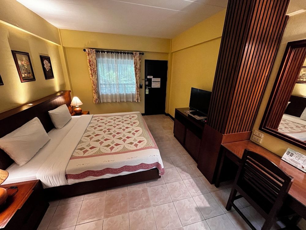 Rommai Greenpark Lampang Standard Double Room 11