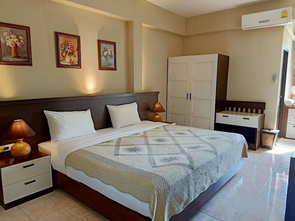 Rommai Greenpark Lampang Standard Double Room 8