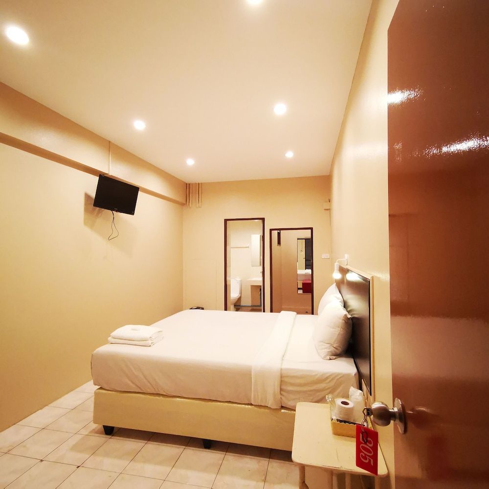 KKinn South Pattaya Hotel Standard Double Room 15