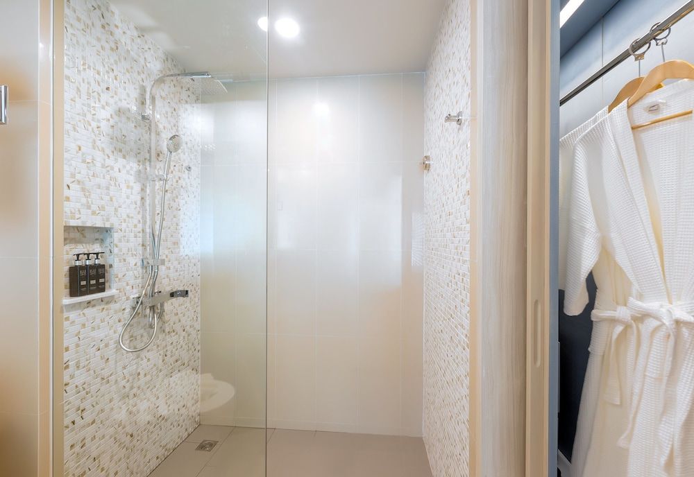 X10 Khaolak Deluxe Pool View (Family Wing) 9