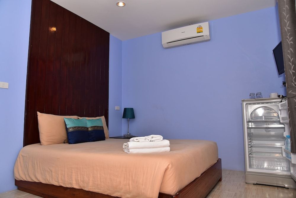 Pran Crescent Double Room 6