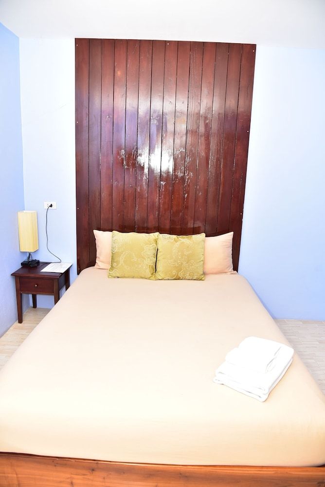 Pran Crescent Double Room 4