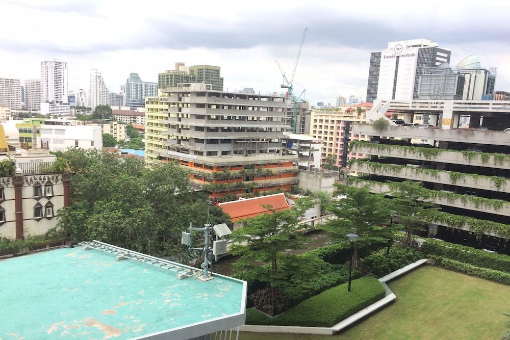 undefined 1 Bedroom at Supalai Park Ekkamai Thonglor 5