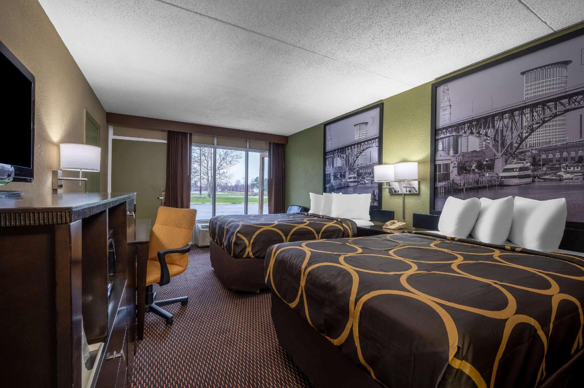2 Double Beds, Smoking
