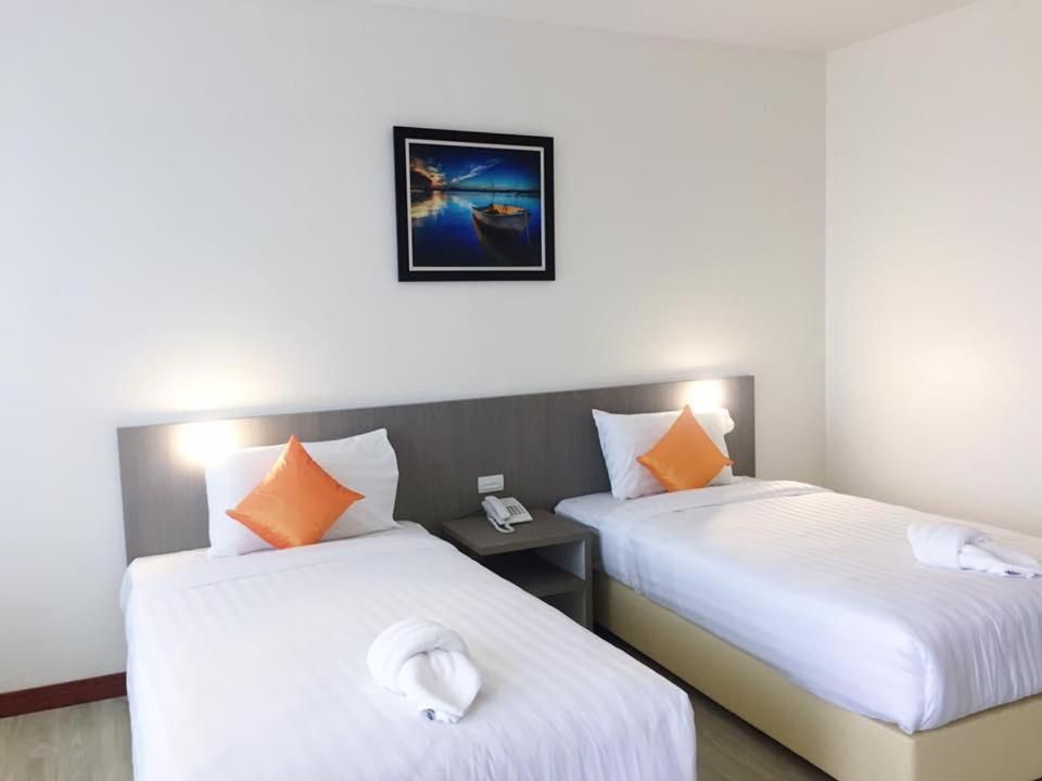 Standard Twin Bed