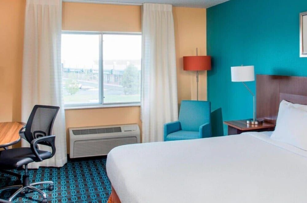 Room, 1 King Bed (Hearing Accessible)