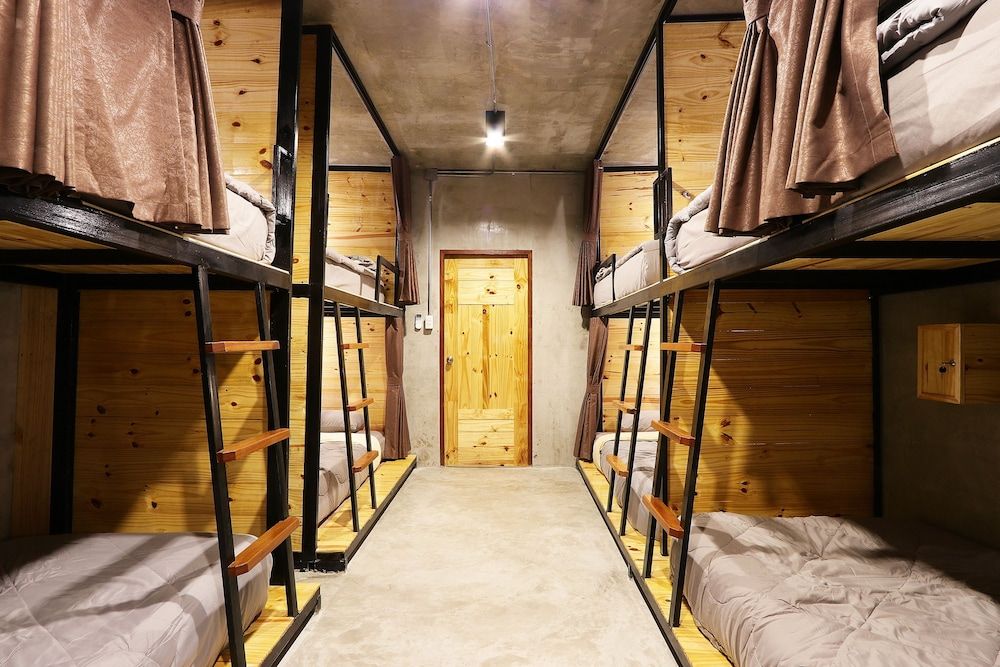 Hanu Hostel 8-Bed Mixed Dormitory Room