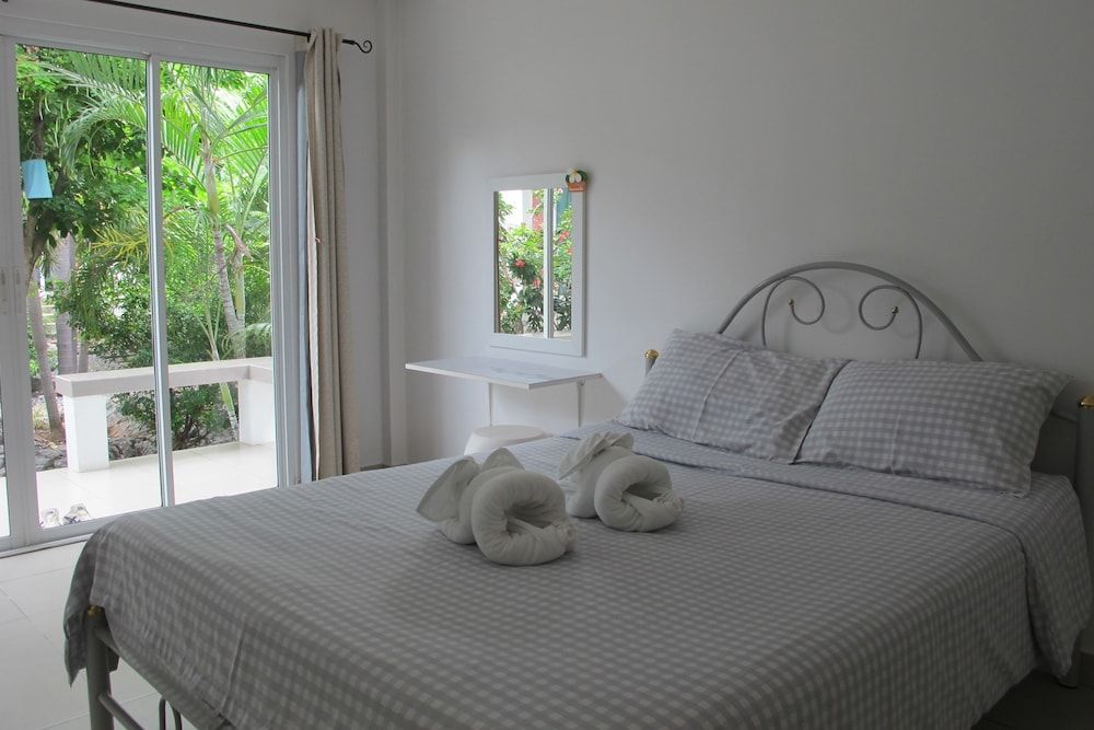 Charlie's Bungalow Bangalow Double Room 5