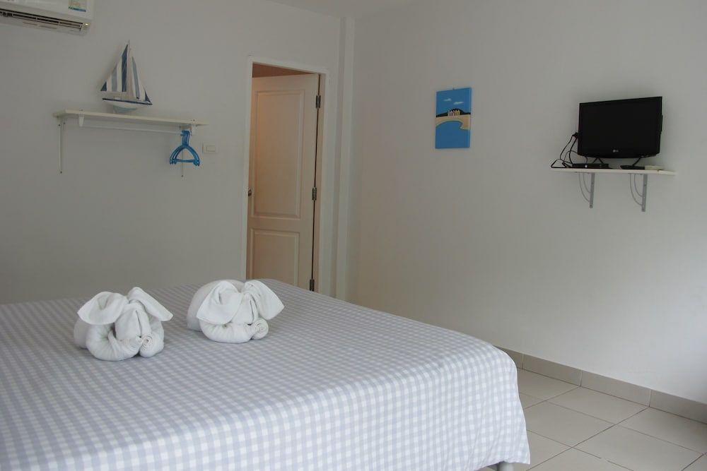 Charlie's Bungalow Bangalow Double Room 4