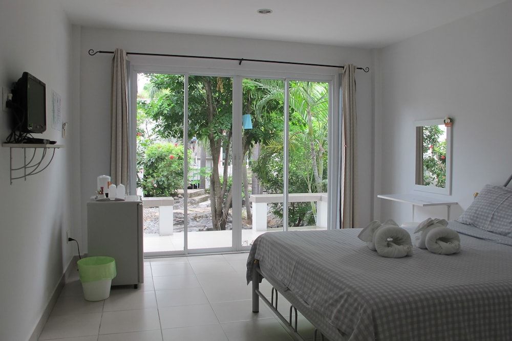 Charlie's Bungalow Bangalow Double Room 2