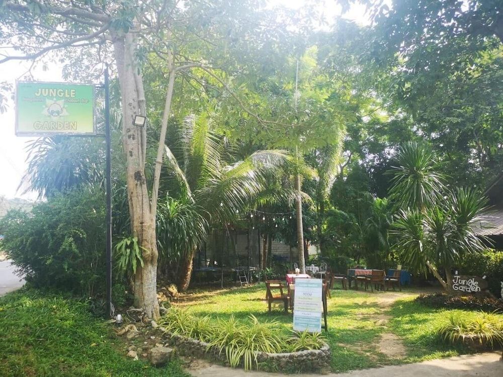 undefined Jungle Garden 7
