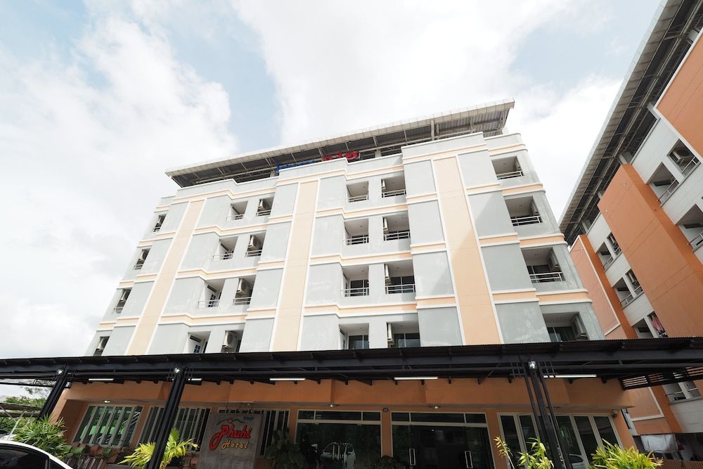 undefined Phuhi Hotel