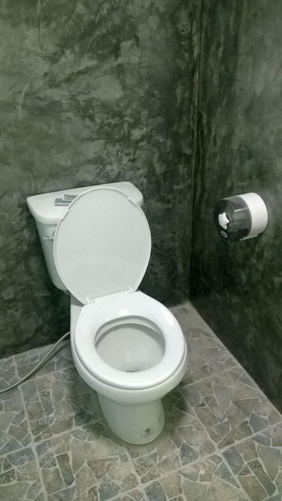 A & P House Charansanitwong Standard Room 6