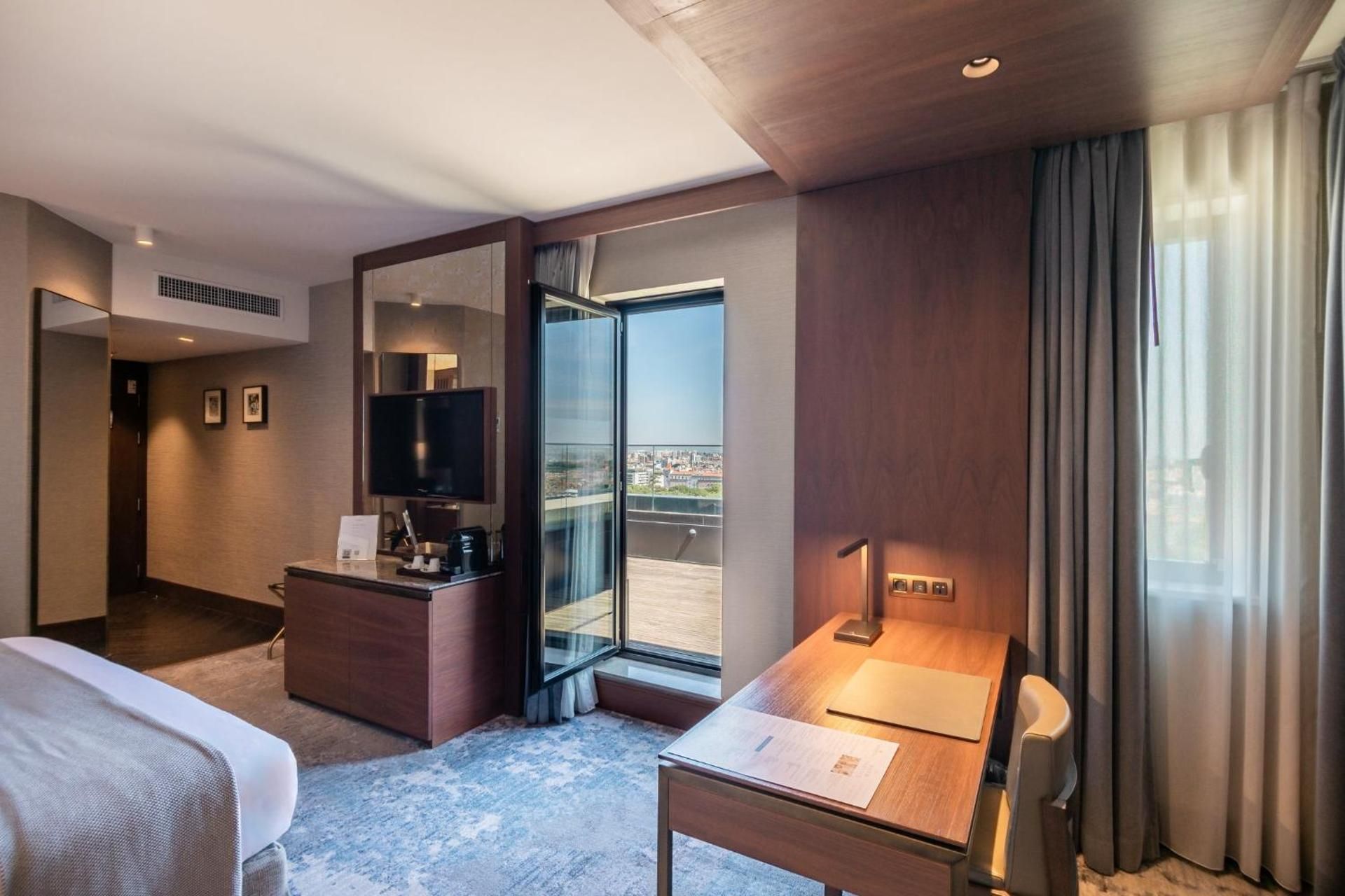 undefined InterContinental Lisbon by IHG 8