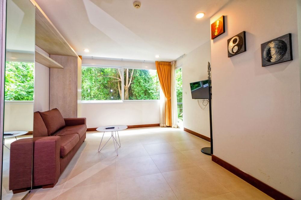 Karon Butterfly Residence Apartment, 1 King Bed with Sofa bed, Mountain View 3