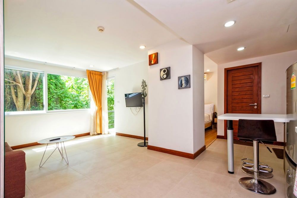 Karon Butterfly Residence Apartment, 1 King Bed with Sofa bed, Mountain View 7