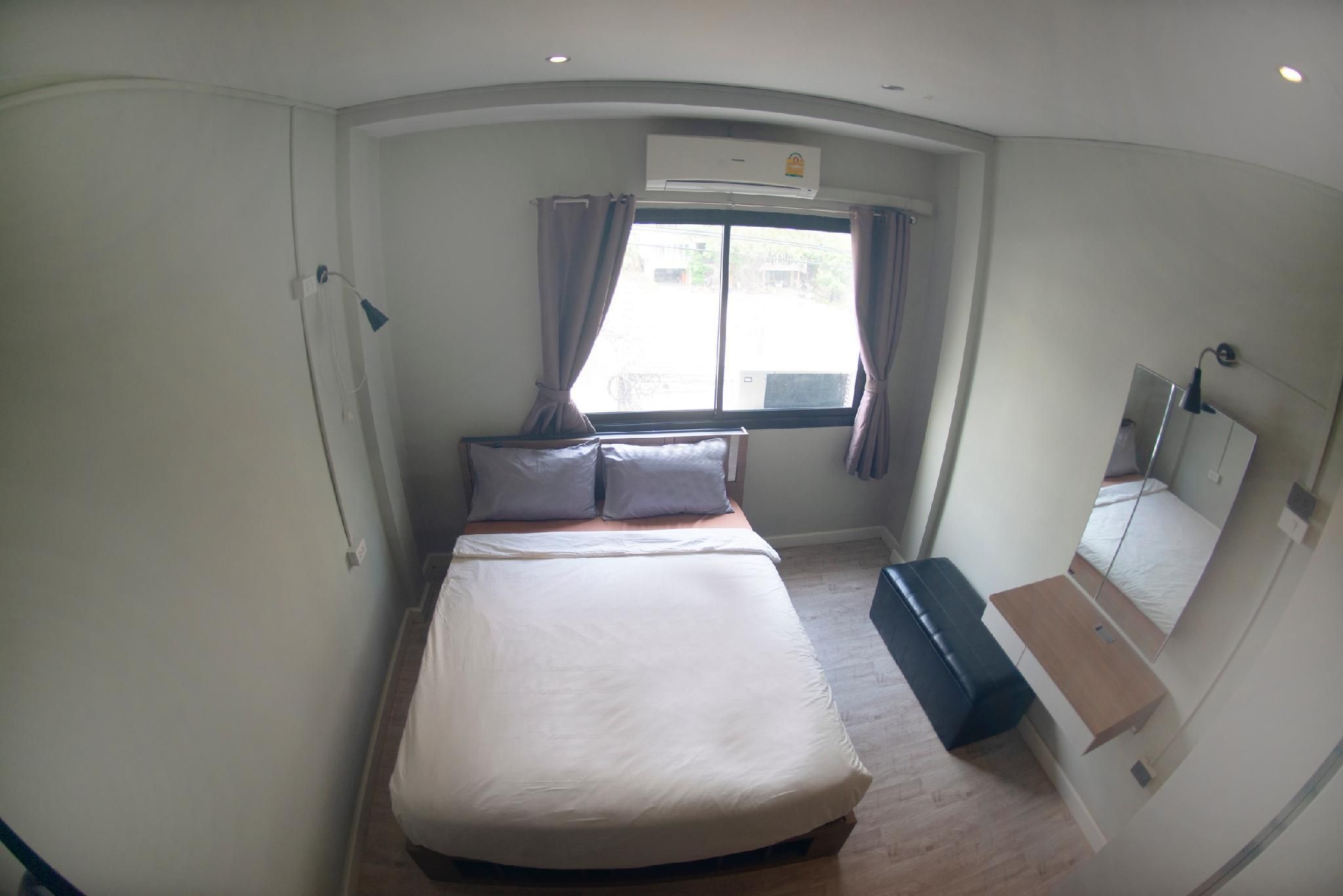 1989 Sukhumvit Bangkok - Hostel Private Deluxe Room 3