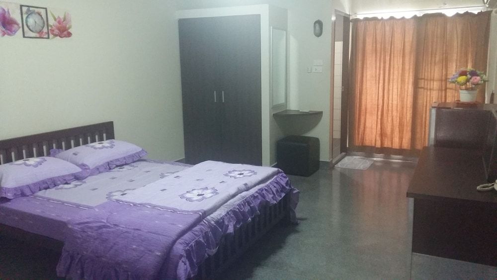 J 168 Living Standard Room 10