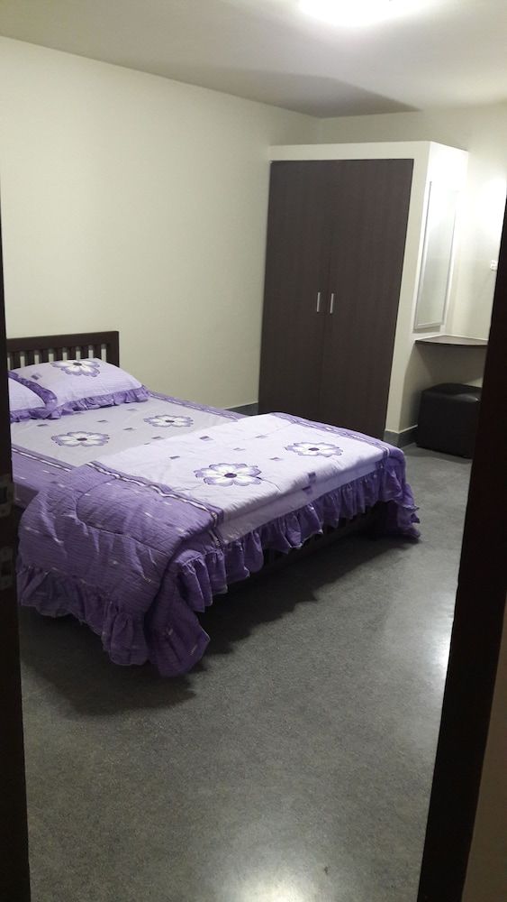 J 168 Living Standard Room 6