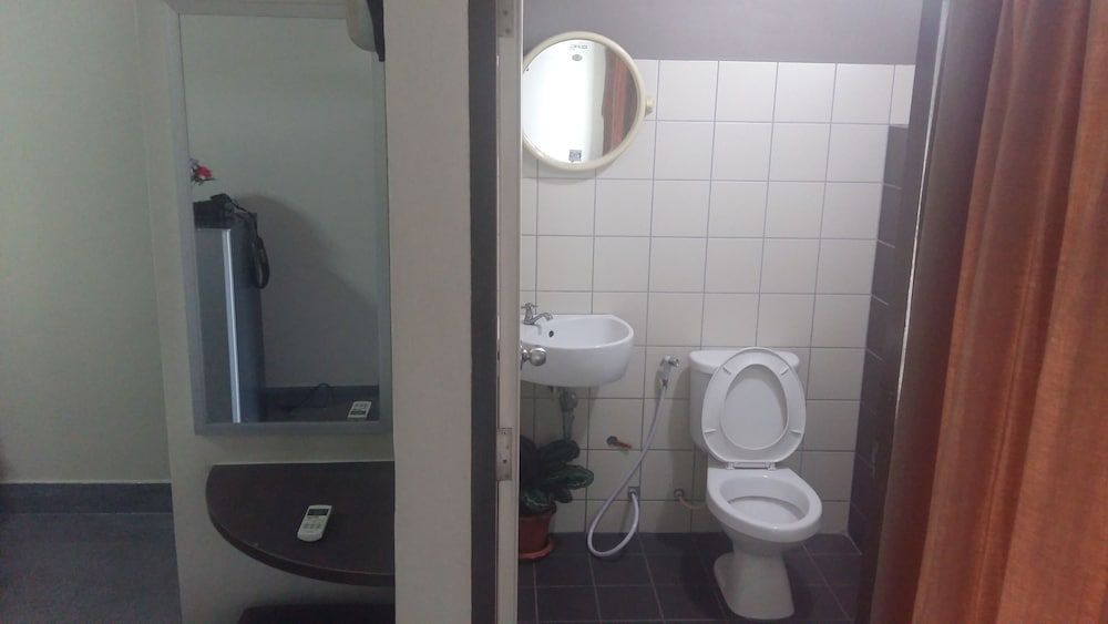 J 168 Living Standard Room 15